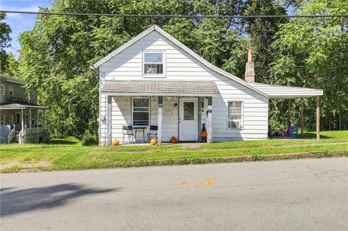 416 Snyder St, Connellsville, PA, 15425 | Card Image