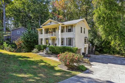 2905 Leafwood Drive Se, House other with 3 bedrooms, 3 bathrooms and null parking in Marietta GA | Image 2