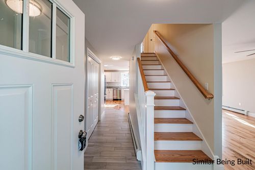 27 Colonial Avenue, South Portland, ME, 04106 | Card Image