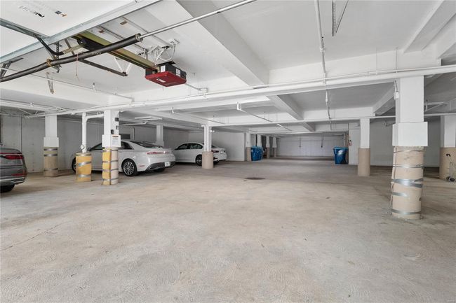 APT-3C - 505 N And South Rd, Condo with 3 bedrooms, 3 bathrooms and 2 parking in University City MO | Image 34