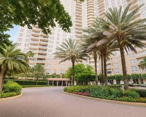 210-19501 W Country Club Dr, Aventura, FL, 33180-2471 | Card Image
