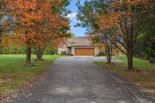 261 S 150 E, Valparaiso, IN, 46383-7866 | Card Image