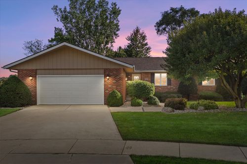 8225 64th Ave, Kenosha, WI, 53142-1853 | Card Image