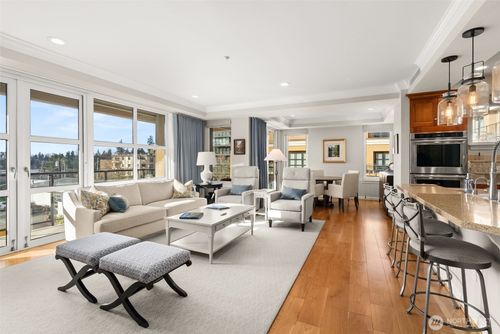 apt-410-10047 Main St, Bellevue, WA, 98004-5318 | Card Image