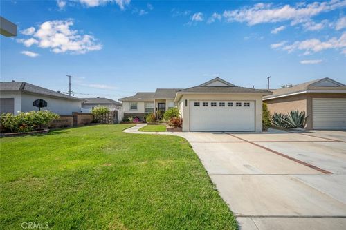 10440 Hopland St, Bellflower, CA, 90706-4125 | Card Image