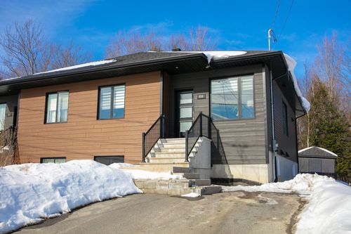 859 Rue André-Mathieu, Sherbrooke, QC, J1N1A2 | Card Image