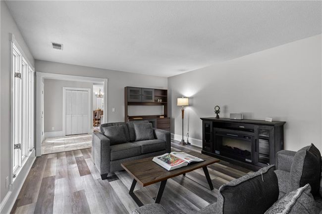 630 Buttercup Trce, House other with 7 bedrooms, 5 bathrooms and null parking in Alpharetta GA | Image 23