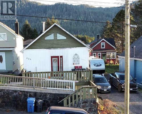 224 4th Ave E, Prince Rupert, BC, V8J1N5 | Card Image