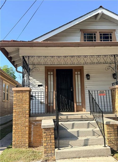 1671 Duels St, New Orleans, LA, 70119-1856 | Card Image