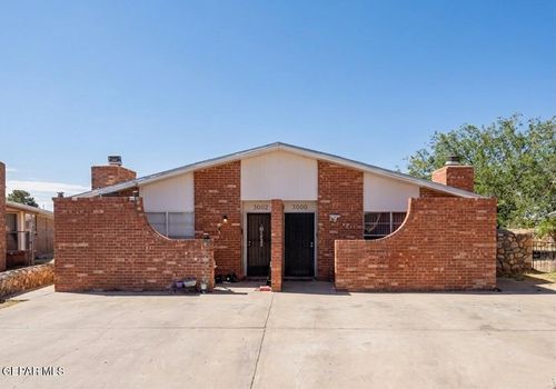 3000 Barkarian Pl, El Paso, TX, 79936-2053 | Card Image