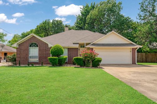 566 Turtle Creek Dr, Reno, TX, 75462-7323 | Card Image