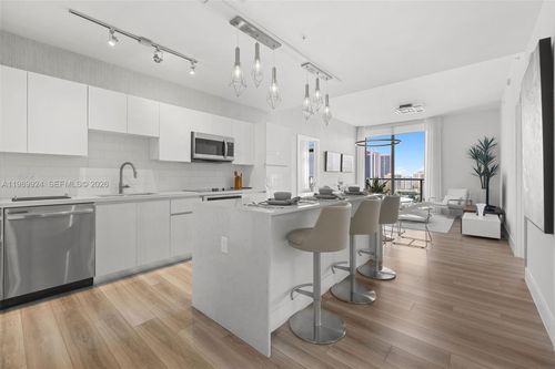 1808-101 Diplomat Pkwy, Hallandale Beach, FL, 33009 | Card Image