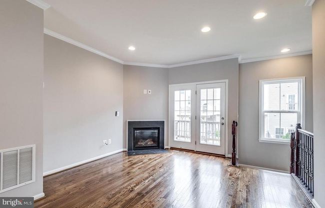 21783 Harroun Ter, Townhouse with 4 bedrooms, 4 bathrooms and null parking in ASHBURN VA | Image 9
