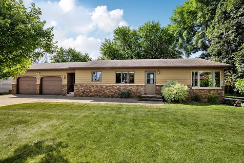 255 River St, Paynesville, MN, 56362-1266 | Card Image