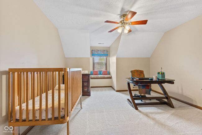 Window seat with storage | Image 32