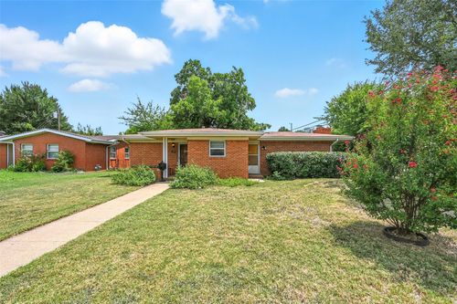 2450 Cambridge Dr, Irving, TX, 75061-6606 | Card Image