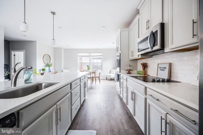 10487 Ratcliffe Trl, Townhouse with 3 bedrooms, 3 bathrooms and null parking in MANASSAS VA | Image 10