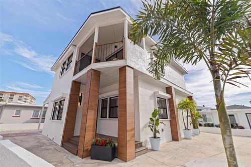 113 176th Ave W, REDINGTON SHORES, FL, 33708-1222 | Card Image