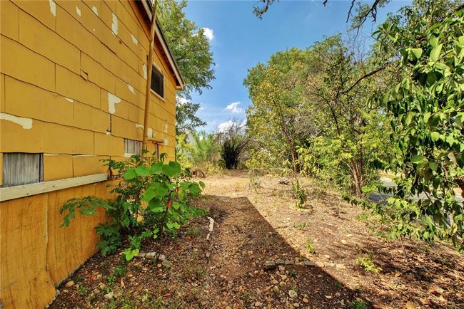 1001 Catalpa St, House other with 1 bedrooms, 1 bathrooms and null parking in Austin TX | Image 18
