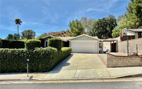 23228 Redbud Ridge Cir, Valencia, CA, 91354-2037 | Card Image