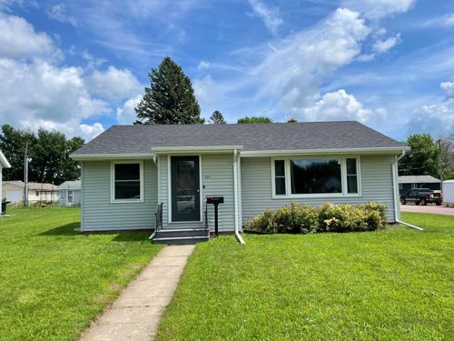 501 N Jackson Ave, Springfield, MN, 56087-1712 | Card Image