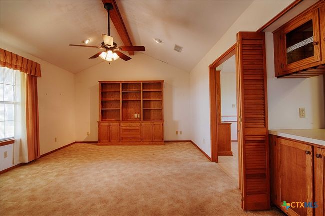 11552 Fm 1383, Home with 3 bedrooms, 2 bathrooms and null parking in Schulenburg TX | Image 4