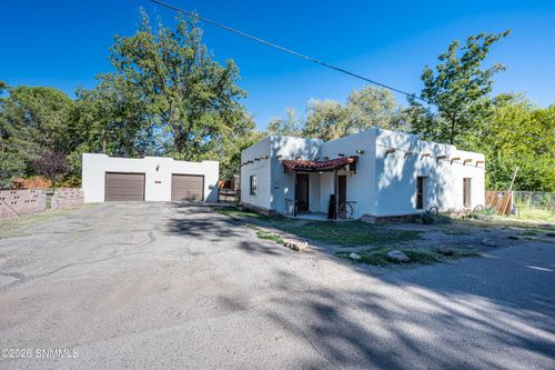 904 3rd St, Tularosa, NM, 88352-2320 | Card Image