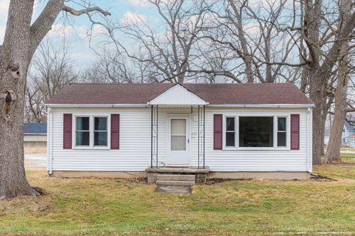 210 S Malta Rd, Malta, IL, 60150-9764 | Card Image