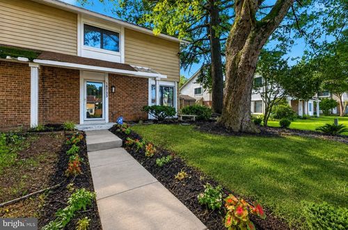 18733 Curry Powder Ln, GERMANTOWN, MD, 20874-2014 | Card Image