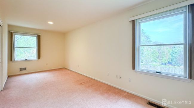 166 Lund Ave, House other with 5 bedrooms, 3 bathrooms and null parking in Edison NJ | Image 20