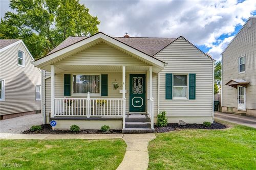 2376 S Seneca Ave, Alliance, OH, 44601-5143 | Card Image