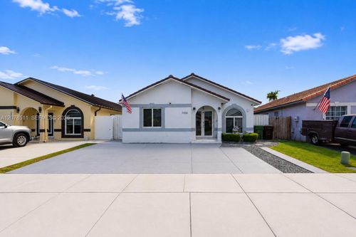 7456 W 34th Ln, Hialeah, FL, 33018-1796 | Card Image