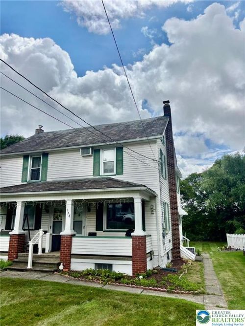 128 E Main St, Pen Argyl, PA, 18072-1614 | Card Image