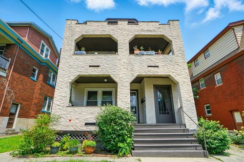 458 Lloyd Pl, Cincinnati, OH, 45219-4103 | Card Image