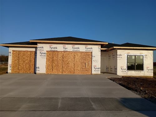 630 17th Ave Sw, Mount Vernon, IA, 52314-9203 | Card Image