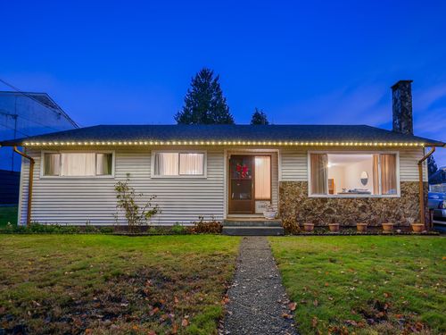 11055 Oriole Dr, Surrey, BC, V3R5A7 | Card Image
