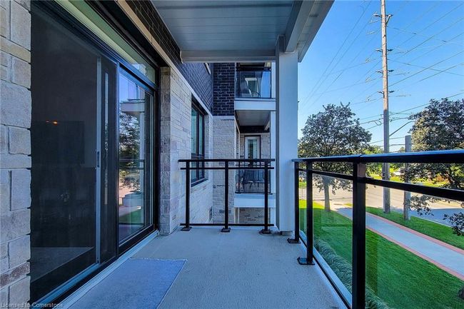 212 - 320 Plains Rd E, House attached with 2 bedrooms, 2 bathrooms and 2 parking in Burlington ON | Image 12