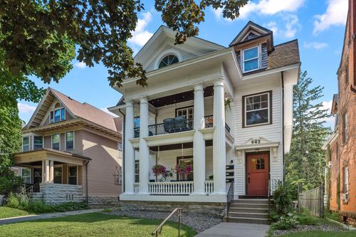 542 Portland Ave, Saint Paul, MN, 55102-3282 | Card Image