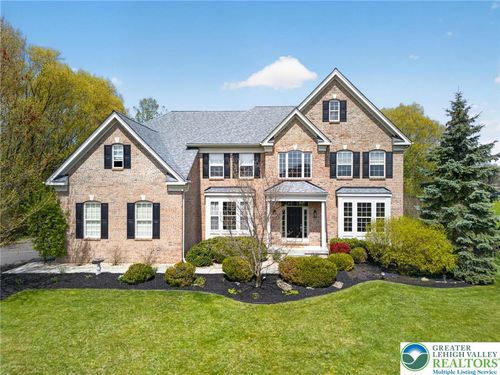 6819 Radcliffe Ct, Macungie, PA, 18062-8991 | Card Image