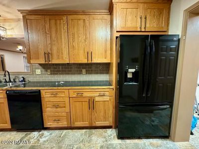 Cabinets | Image 3