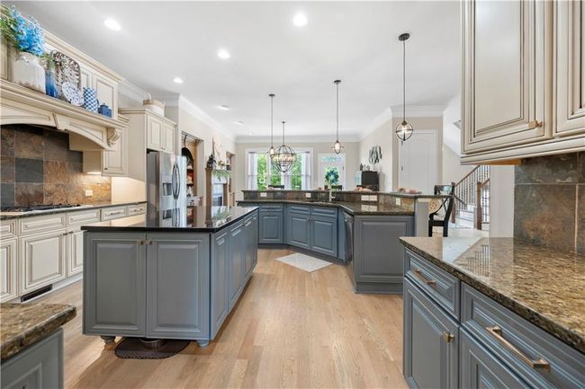 1741 Hickory Path Way, House other with 5 bedrooms, 5 bathrooms and null parking in Suwanee GA | Image 13