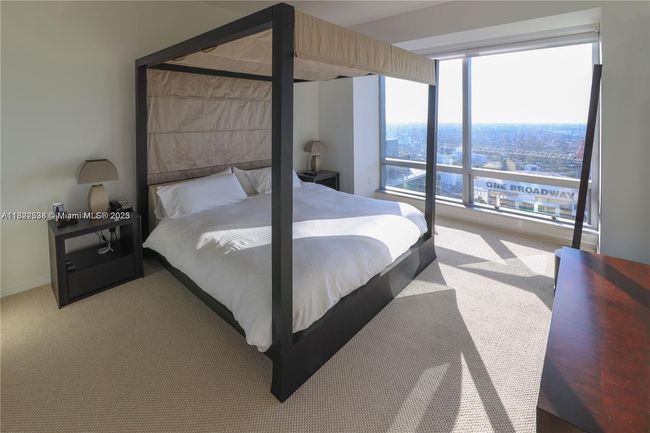 APT-48C - 1425 Brickell Ave, Condo with 2 bedrooms, 3 bathrooms and null parking in Miami FL | Image 17