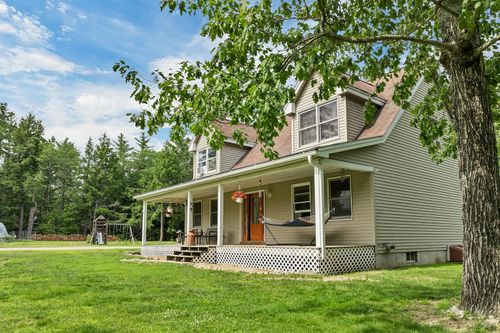 3 Holly Ln, Brookfield, NH, 03872-7315 | Card Image