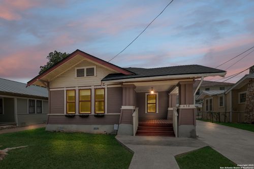 638 Cedar St, San Antonio, TX, 78210-1217 | Card Image