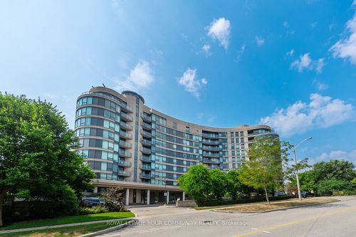 716-18 Valley Woods Road, North York, ON, M3A0A1 | Card Image