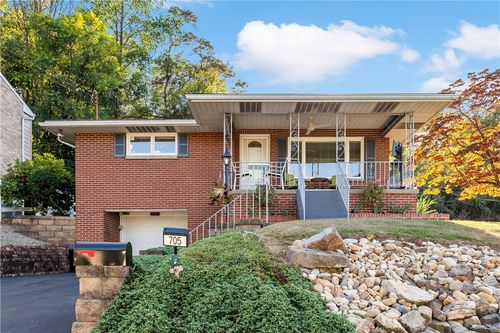 705 13th St, Clairton, PA, 15025-1145 | Card Image