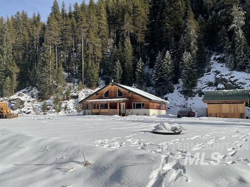 127 Golden Rod Ln, Elk City, ID, 83525-7702 | Card Image