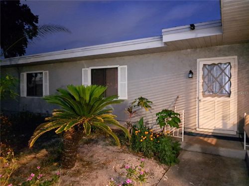 2814 N Maryland Ave, Plant City, FL, 33563-2768 | Card Image