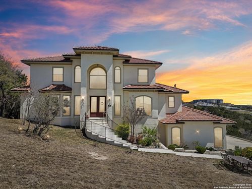 8811 Monarchy Row, San Antonio, TX, 78255-3370 | Card Image