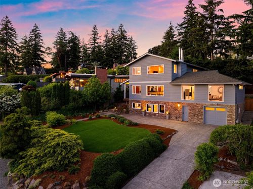 12112 25th Ave Sw, Burien, WA, 98146-2550 | Card Image
